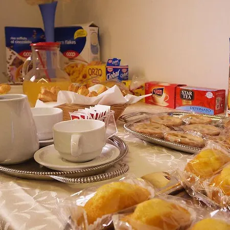 B&B Villa Ceccarini Fonte D'Oro Oda ve Kahvaltı 2*
