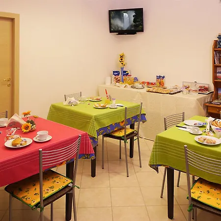 B&B Villa Ceccarini Fonte D'Oro Frühstückspension 2*